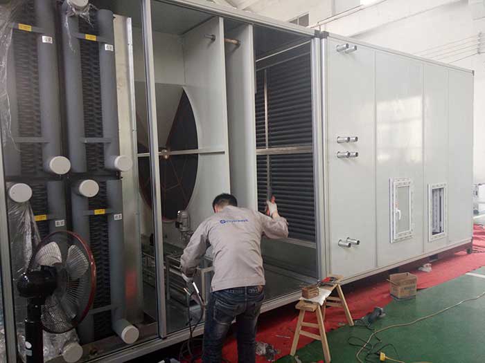威海某大型化工企業(yè)兩臺(tái)10%濕度，40000風(fēng)量2臺(tái)除濕機(jī)組